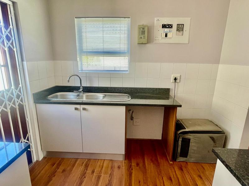 To Let 3 Bedroom Property for Rent in Sonstraal Heights Western Cape